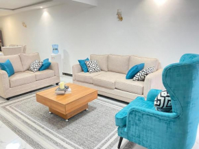 New City Skyline Views Cozy Home Near Yaya